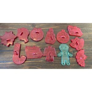 Vintage HRM Red Plastic Christmas Cookie Cutters Set USA  7  & 5 Hong Kong